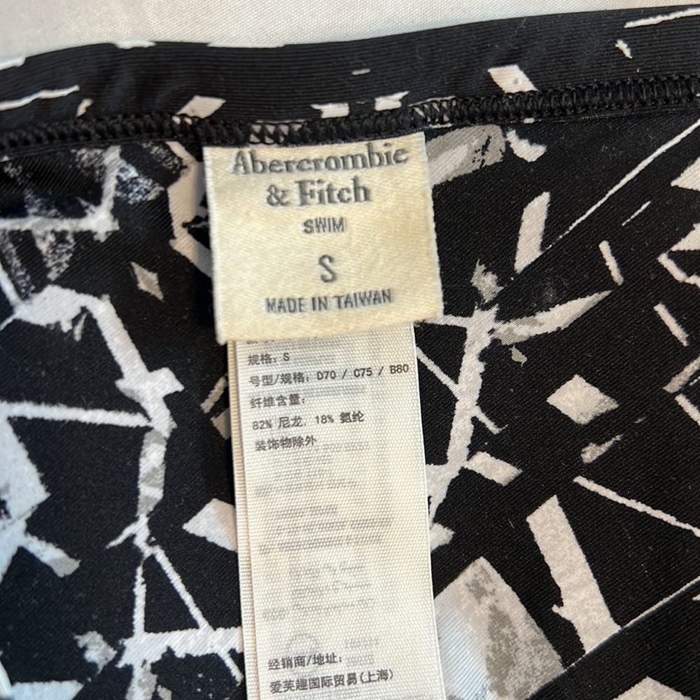 Abercrombie & Fitch Swim Top - Picture 5 of 5